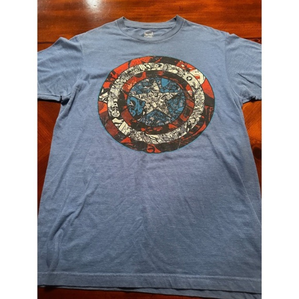 Marvel Comics Graphic Tee Mens Small Blue Excellent Captain America Shield